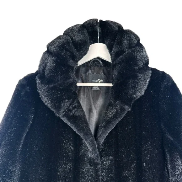 East Fifth Woman’s Faux Fur Coat Size Medium Black Collared - Picture 3 of 9